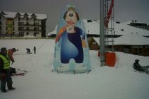Figura maskote u ski centru Kopaonik